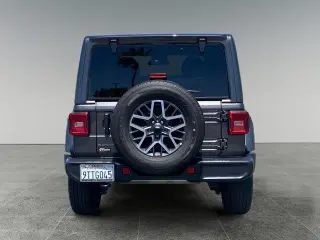 Jeep Wrangler 2025 4x4 Sahara 4dr SUV