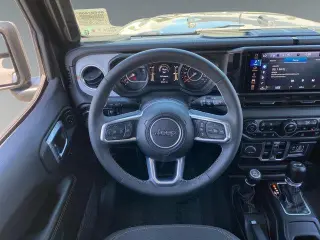 Jeep Wrangler 2025 4x4 Sahara 4dr SUV