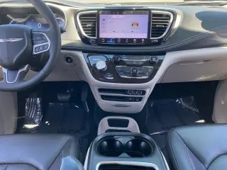 Chrysler Pacifica Hybrid 2022 Touring L 4dr Mini-Van