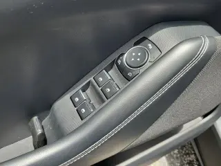Ford Mustang Mach-E 2023 Select 4dr SUV