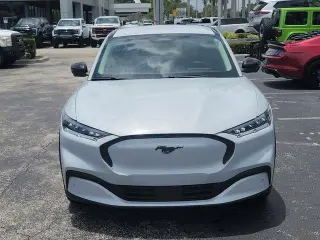Ford Mustang Mach-E 2023 Select 4dr SUV