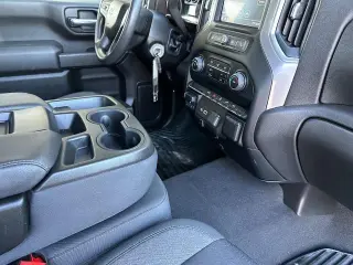 Chevrolet Silverado 2500HD 2022 4x2 Custom 4dr Crew Cab SB