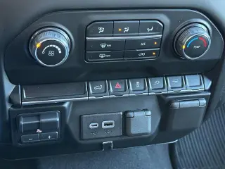 Chevrolet Silverado 2500HD 2022 4x2 Custom 4dr Crew Cab SB