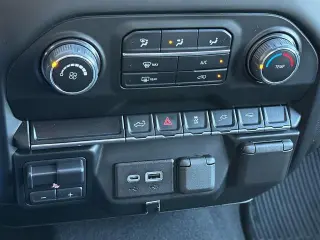 Chevrolet Silverado 2500HD 2022 4x2 Custom 4dr Crew Cab SB