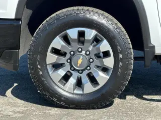 Chevrolet Silverado 2500HD 2022 4x2 Custom 4dr Crew Cab SB