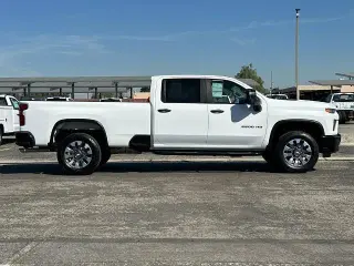 Chevrolet Silverado 2500HD 2022 4x2 Custom 4dr Crew Cab SB