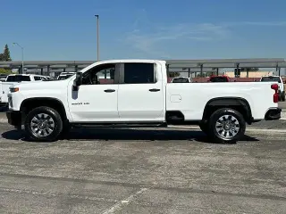 Chevrolet Silverado 2500HD 2022 4x2 Custom 4dr Crew Cab SB