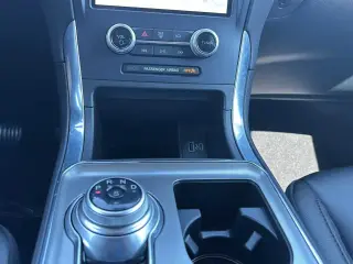 Ford Edge 2023 AWD Titanium 4dr Crossover