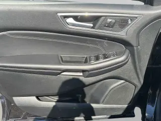 Ford Edge 2023 AWD Titanium 4dr Crossover
