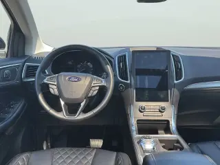 Ford Edge 2023 AWD Titanium 4dr Crossover