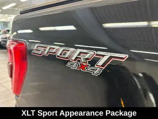 Ford F-150 2023 4x4 Lariat 4dr SuperCrew 5.5 ft. SB