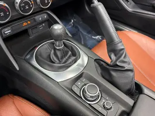 Mazda MX-5 Miata RF 2022 Grand Touring 2dr Convertible 6A