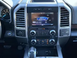 Ford F-150 2015 4x4 Platinum 4dr SuperCrew 6.5 ft. SB