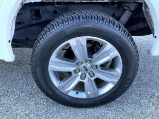 Ford F-150 2015 4x4 Platinum 4dr SuperCrew 6.5 ft. SB