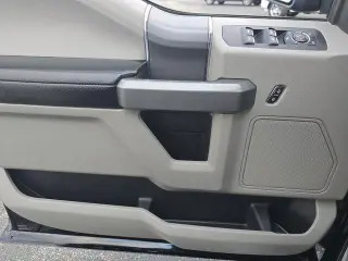 Ford F-150 2018 4x4 XLT 4dr SuperCrew 5.5 ft. SB