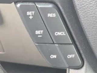 Ford F-150 2018 4x4 XLT 4dr SuperCrew 5.5 ft. SB