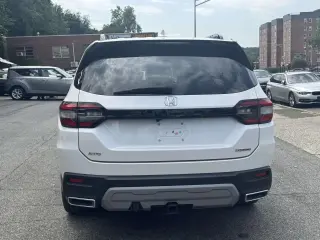 Honda Pilot 2023 AWD Touring 4dr SUV