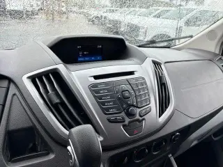 Ford Transit 2019 150 XL 3dr SWB Medium Roof Passenger Van w/Sliding Passenger Side Door