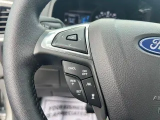 Ford Edge 2023 AWD Titanium 4dr Crossover