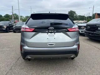 Ford Edge 2023 AWD Titanium 4dr Crossover