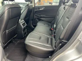 Ford Edge 2023 AWD Titanium 4dr Crossover