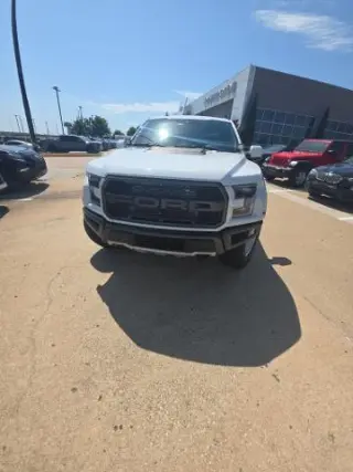 Ford F-150 2019 4x4 Raptor 4dr SuperCrew 5.5 ft. SB