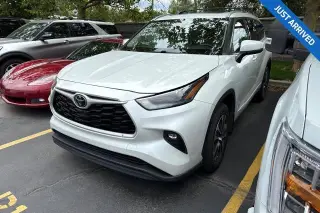 Toyota Highlander 2022 AWD XLE 4dr SUV