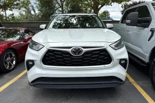 Toyota Highlander 2022 AWD XLE 4dr SUV