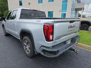 GMC Sierra 1500 2020 4x4 SLE 4dr Crew Cab 5.8 ft. SB