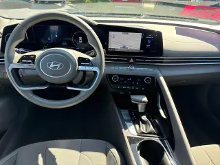 Hyundai ELANTRA 2024 SEL 4dr Sedan