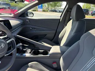 Hyundai ELANTRA 2024 SEL 4dr Sedan