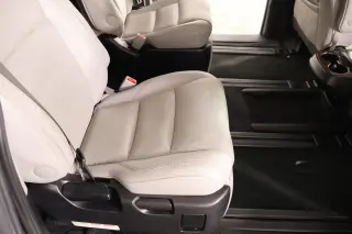 Toyota Sienna 2017 XLE 7-Passenger Auto Access Seat 4dr Mini-Van