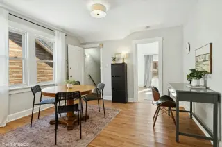 Propiedad en alquiler con 2 habitaciones y 1 baño en Chicago