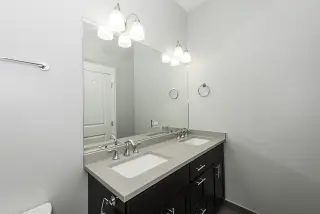 Propiedad en alquiler con 4 habitaciones y 2.5 baños en Chicago