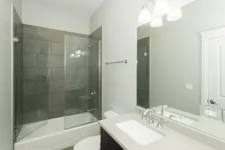 Propiedad en alquiler con 4 habitaciones y 2.5 baños en Chicago