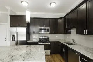Propiedad en alquiler con 4 habitaciones y 2.5 baños en Chicago