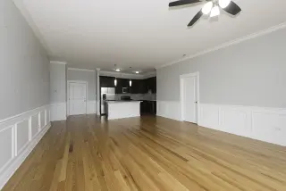 Propiedad en alquiler con 4 habitaciones y 2.5 baños en Chicago