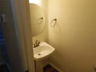 Propiedad en alquiler con 4 habitaciones y 3 baños en Burlington