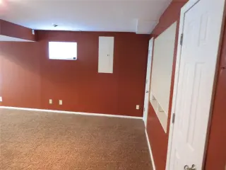 Propiedad en alquiler con 4 habitaciones y 3 baños en Burlington