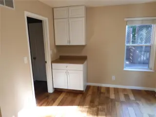 Propiedad en alquiler con 4 habitaciones y 3 baños en Burlington