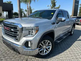 GMC Sierra 1500 2019 4x4 SLT 4dr Crew Cab 5.8 ft. SB