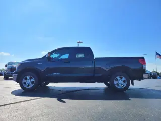 Toyota Tundra 2008 4x4 SR5 4dr Double Cab SB (5.7L V8)