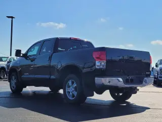Toyota Tundra 2008 4x4 SR5 4dr Double Cab SB (5.7L V8)