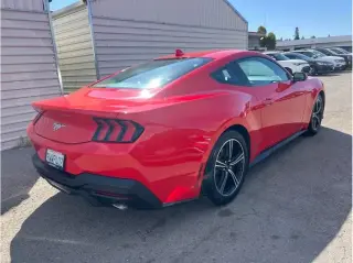 Ford Mustang 2024 EcoBoost 2dr Fastback