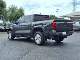 Toyota Tacoma 2024 4x2 SR5 4dr Double Cab 5.0 ft SB
