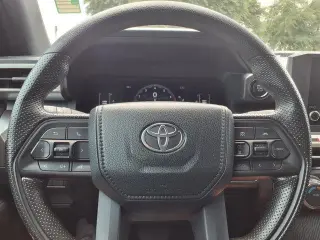 Toyota Tacoma 2024 4x2 SR5 4dr Double Cab 5.0 ft SB
