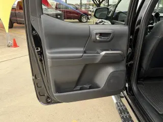 Toyota Tacoma 2023 4x2 Limited 4dr Double Cab 5.0 ft SB
