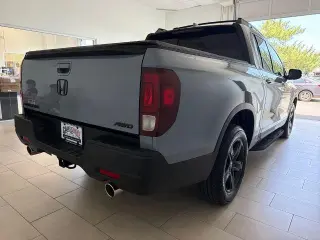 Honda Ridgeline 2022 AWD Black Edition 4dr Crew Cab 5.3 ft. SB