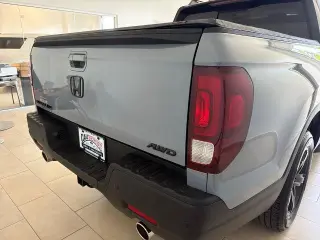 Honda Ridgeline 2022 AWD Black Edition 4dr Crew Cab 5.3 ft. SB