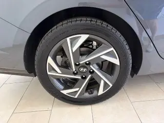 Hyundai ELANTRA 2024 SEL 4dr Sedan